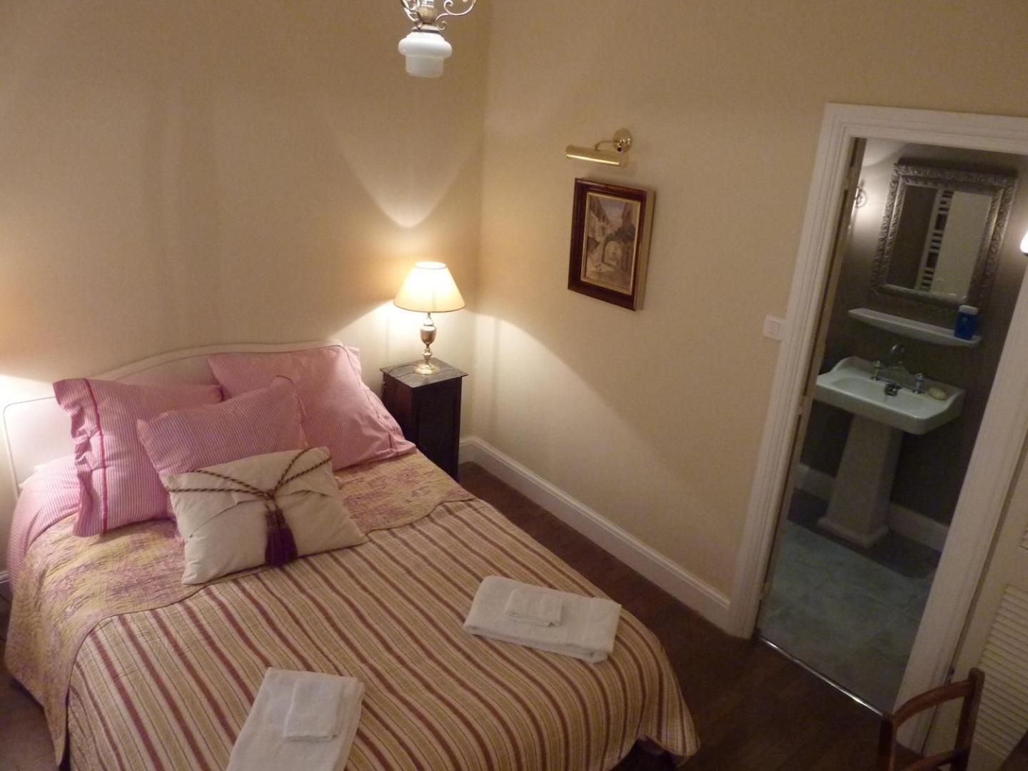 La Trimouille Le Logis Alexandra Bnb חדר תמונה