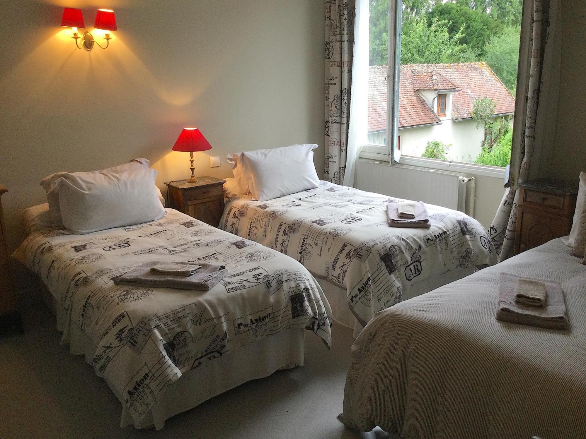 La Trimouille Le Logis Alexandra Bnb מראה חיצוני תמונה