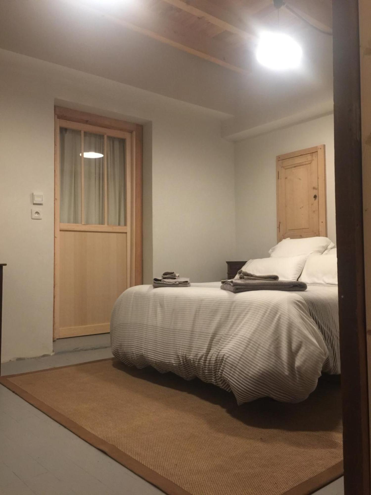 La Trimouille Le Logis Alexandra Bnb מראה חיצוני תמונה