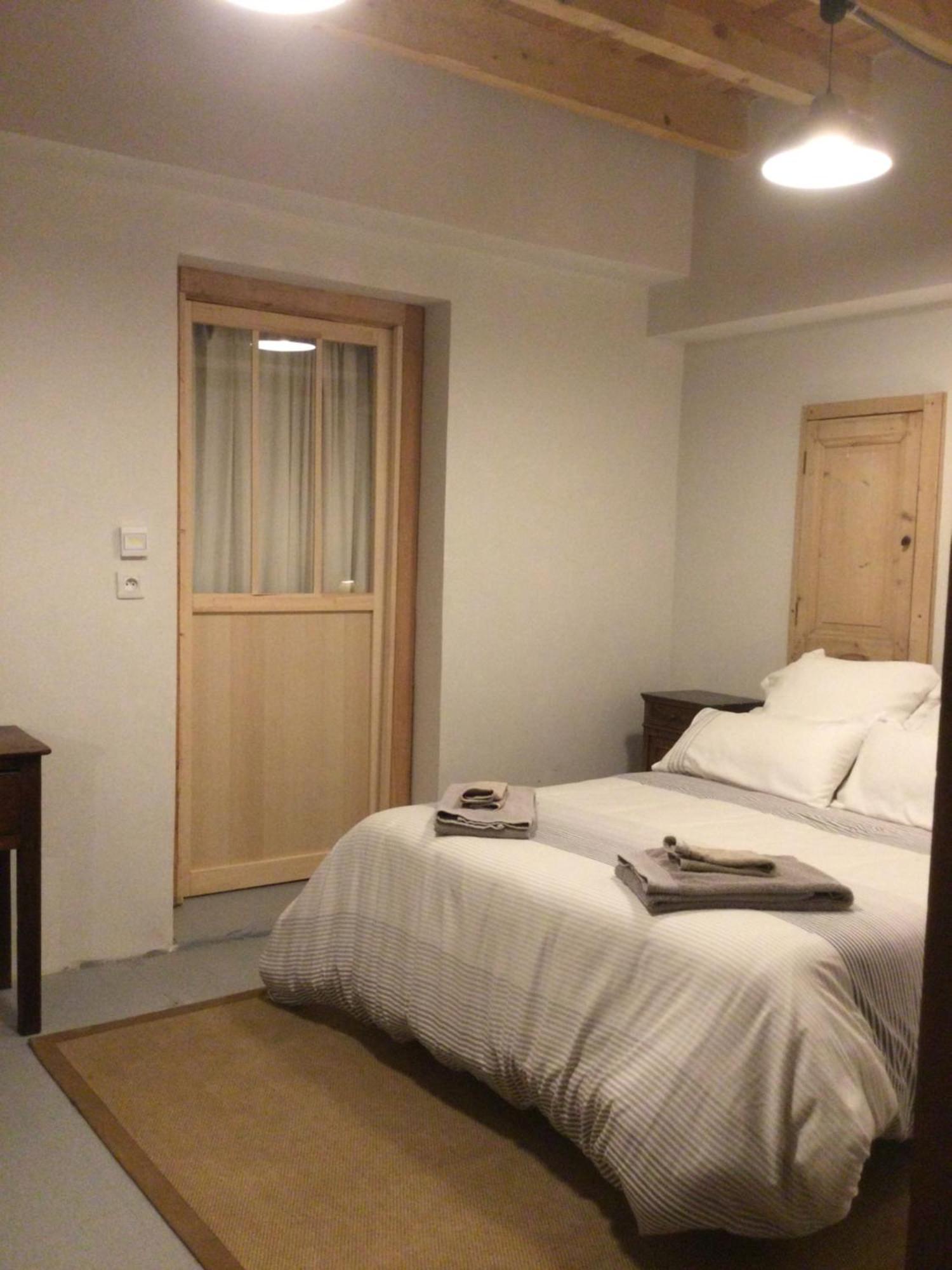 La Trimouille Le Logis Alexandra Bnb מראה חיצוני תמונה